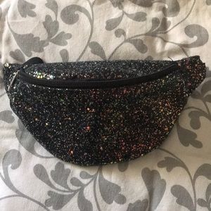 sparkly black Fanny pack 🖤✨